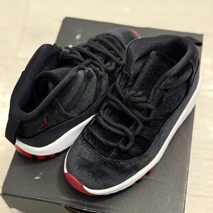 Jordan Kids Black and Red Sneakers
